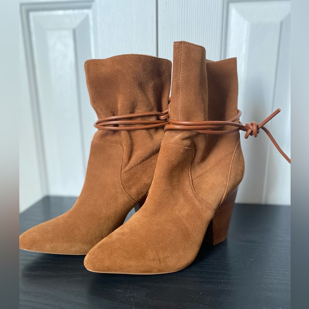 TAN SUEDE BOOTS WITH LEATHER TIE DETAIL - SIZE 8